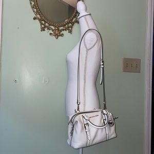 White Micheal Kors purse